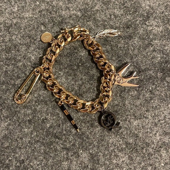 Alexander McQueen Bracelet - Picture 7 of 7